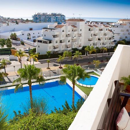 Puerto Deportivo Εστεπόνα Εξωτερικό φωτογραφία