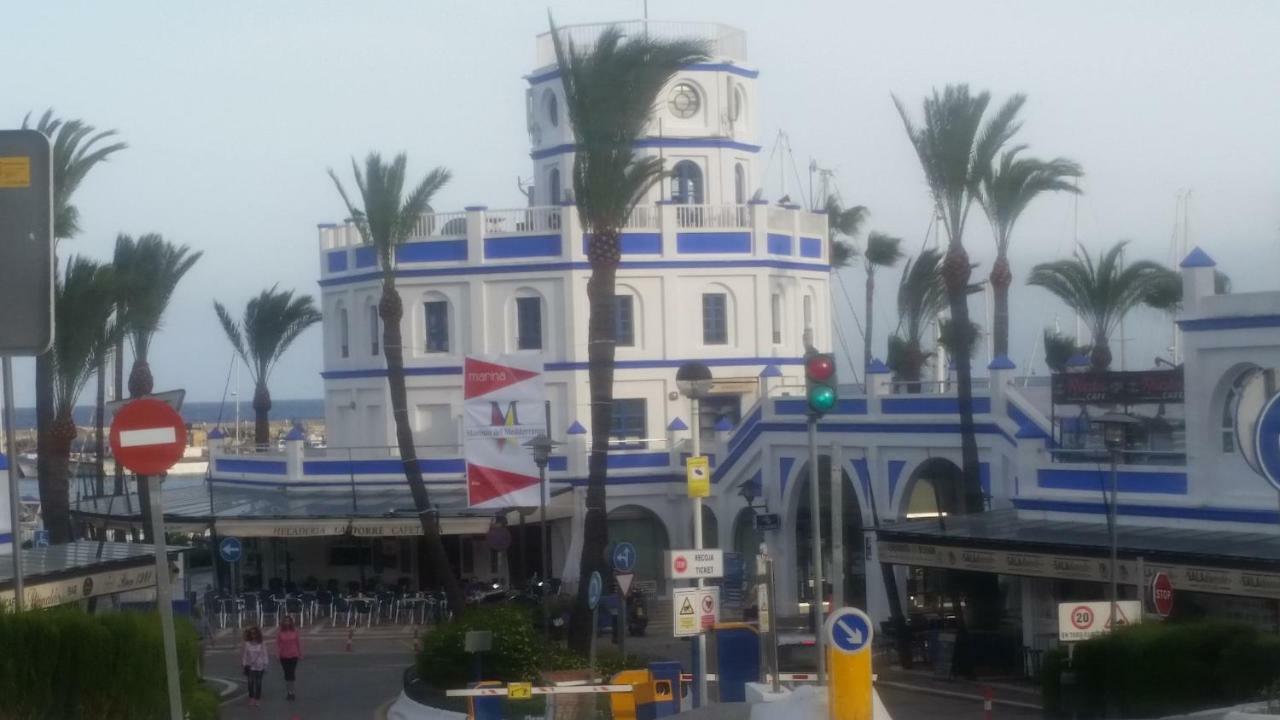Puerto Deportivo Εστεπόνα Εξωτερικό φωτογραφία