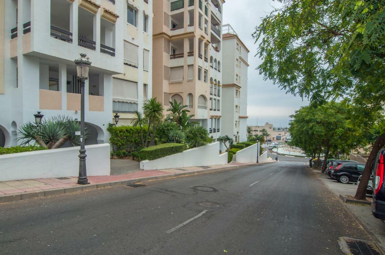 Puerto Deportivo Εστεπόνα Εξωτερικό φωτογραφία